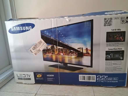 Photo of free Samsung 22" LED TV (Oakwood Vaughan) #2