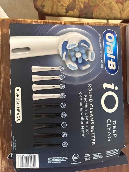 Photo of free Oral-B : iO Brush Heads (Harlem) #1