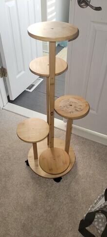 Photo of free plant stand #2
