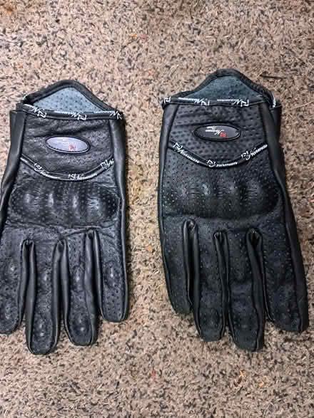 Photo of free Leather motorcycle gloves Size L (Botley OX2) #1