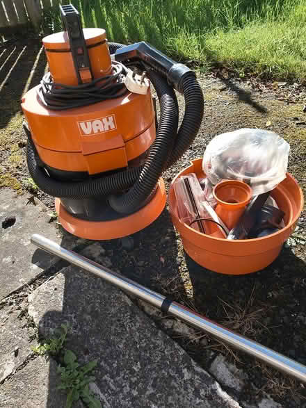 Photo of free VAX wet & dry hoover (Menzieshill DD2) #1