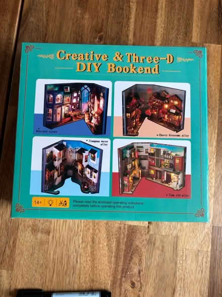 Photo of free Creative & 3D DIY Bookend kit (South Bank SE1) #1
