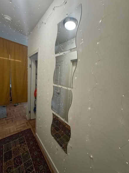 Photo of free Mirrors (20008, near BreadFurst) #2