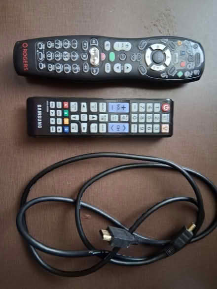 Photo of free Samsung 22" LED TV (Oakwood Vaughan) #3