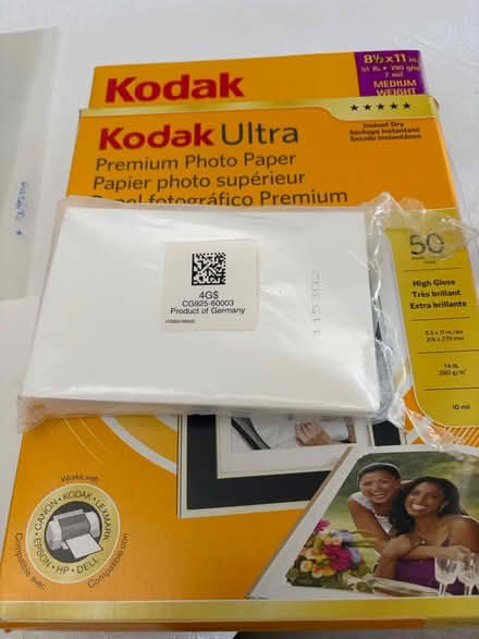Photo of free photo paper for printer (Danvers near 62/128/35) #1