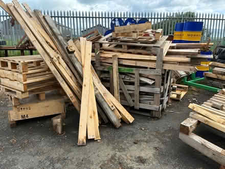 Photo of free Broken pallets / Firewood (Langwathby CA10) #2