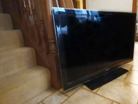 Photo of free Samsung TV (Milton Keynes Village MK10) #1