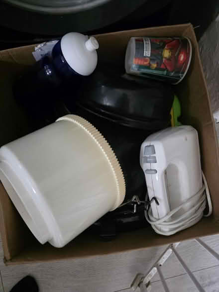 Photo of free Kitchen bits (Luton LU2) #1