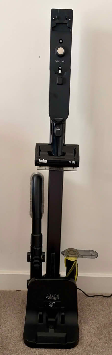 Photo of free Cordless vacuum cleaner (repair or spares) (Norfolk Park S2) #2