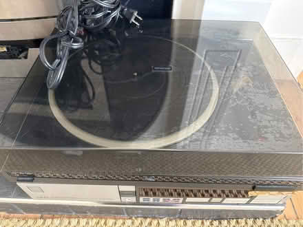 Photo of free ‘Vintage’ stereo receiver and record player (Seven Dials BN1) #2
