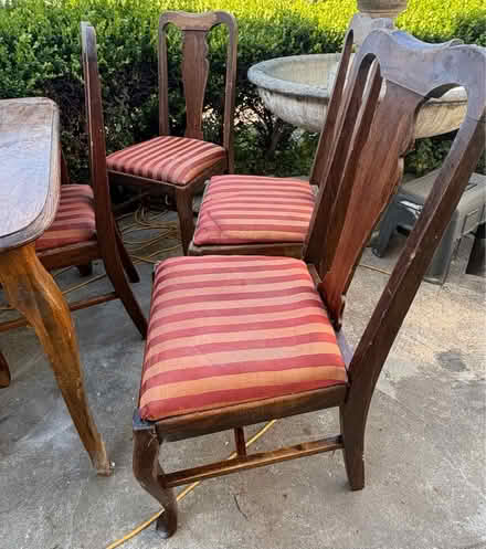 Photo of free Antique dining table & 4 chairs (Alameda) #4