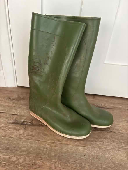 Photo of free Pair Green Wellies 39 (Ferndown BH22) #1
