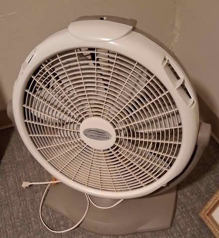 Photo of free Lakewood 24" Fan (Wilkinson Blvd/Morris Field) #1