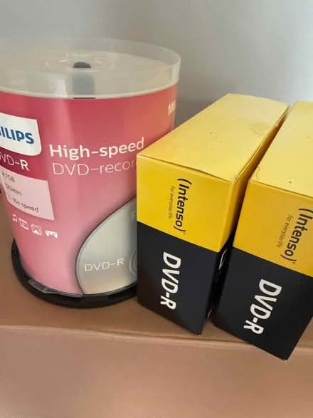 Photo of free Writable dvds (Eaton NR4) #1