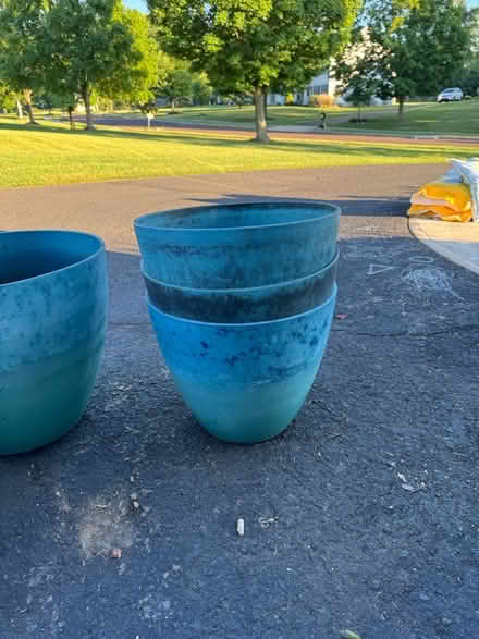 Photo of free Flower Pots (Maple Glen) #3