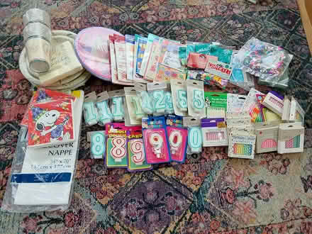 Photo of free Party Supplies (Bloor/West Mall) #2