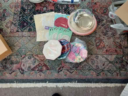 Photo of free Party Supplies (Bloor/West Mall) #1