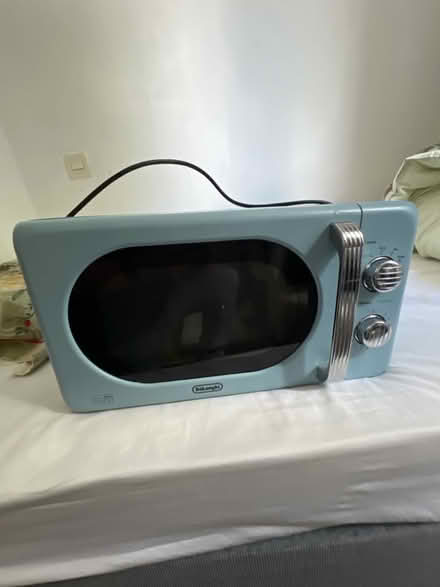 Photo of free microwave (Windsor SL4) #1