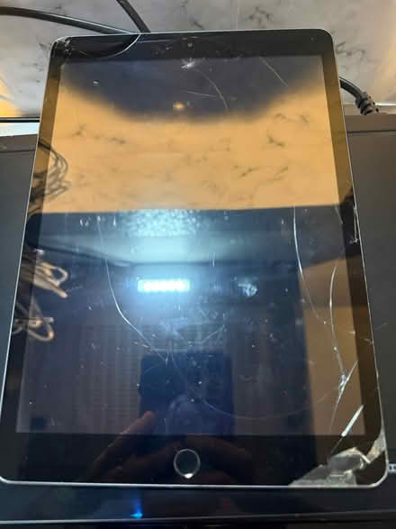 Photo of free Phones iPad dvd player and more (Kingswood Bristol BS15) #2