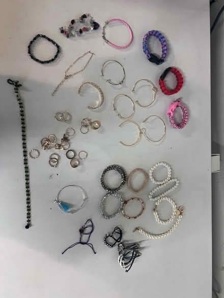 Photo of free Faux jewelry for tween/teen (Sunnyvale - Ponderosa Park) #1