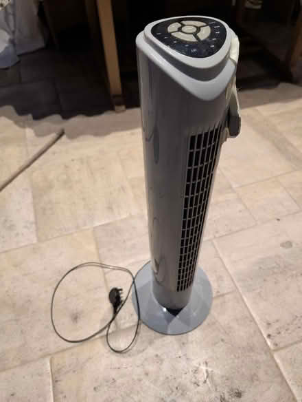 Photo of free Tower fan (Teddington TW11) #1
