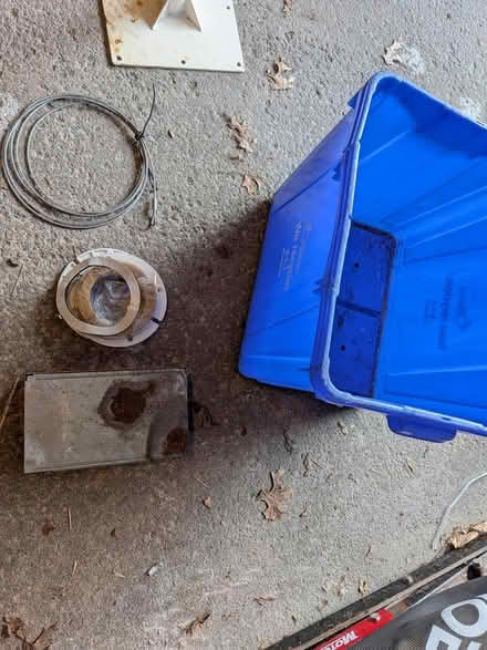 Photo of free Blue bin, misc (Montreal road and St Laurent) #1