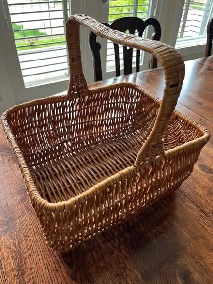 Photo of free woven basket (Grosvenor) #1