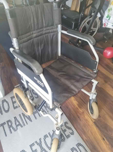 Photo of free wheel chair (Bestwood Park NG5 5SS) #1