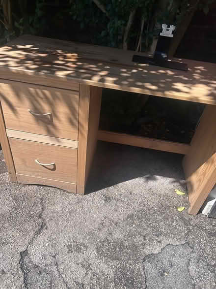 Photo of free Desk (Wallasey) #1