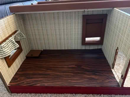 Photo of free Handmade dollhouse from the 1950s (Hintonburg) #3