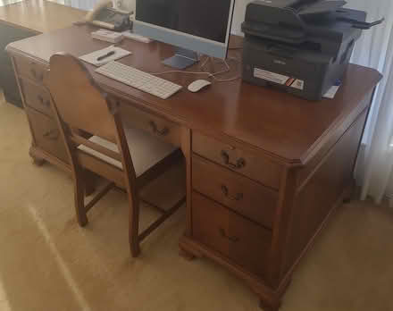 Photo of free Large antique desk (Kanata Centrum) #1