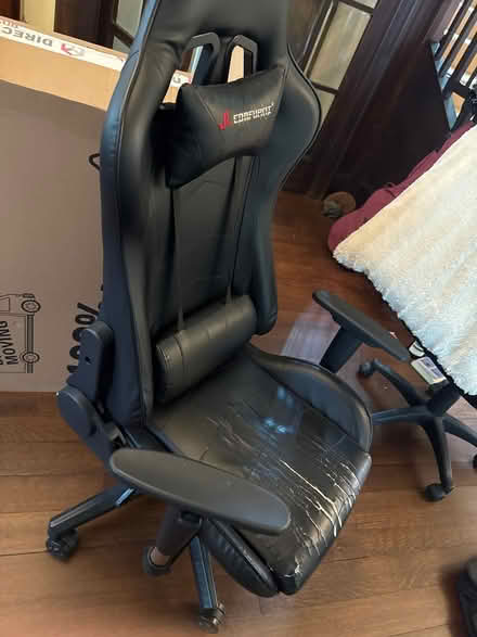 Photo of free Gaming chair – worn (Nether Green S11) #3