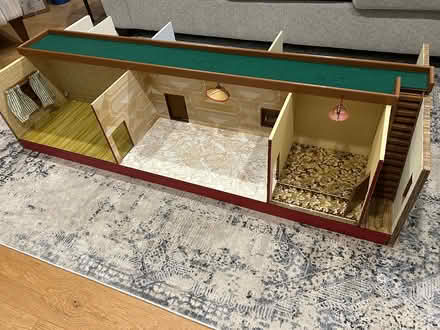 Photo of free Handmade dollhouse from the 1950s (Hintonburg) #1