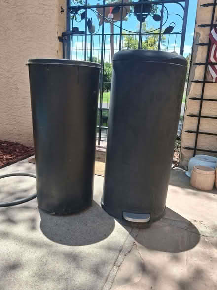 Photo of free Lidded Garbage can (tramway/4 hills road) #1