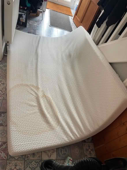 Photo of free King size memory foam topper (Chester CH1) #1