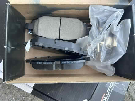 Photo of free Wrangler JL Rear Rotors and Pads (Peterborough.) #4