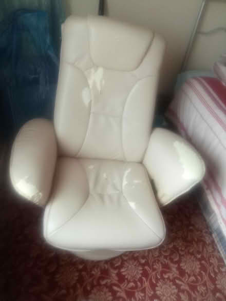 Photo of free Reclining chairs scrap (Llanelli SA 15 3sg SA15) #1