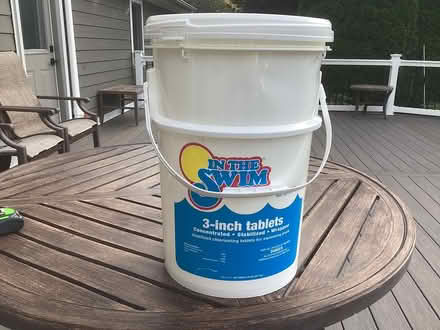 Photo of free EMPTY Large Chlorine Bucket (Holmdel/Takolusa Drive) #1