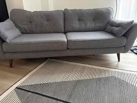 Photo of free 3 setter sofa (Thorndon) #1