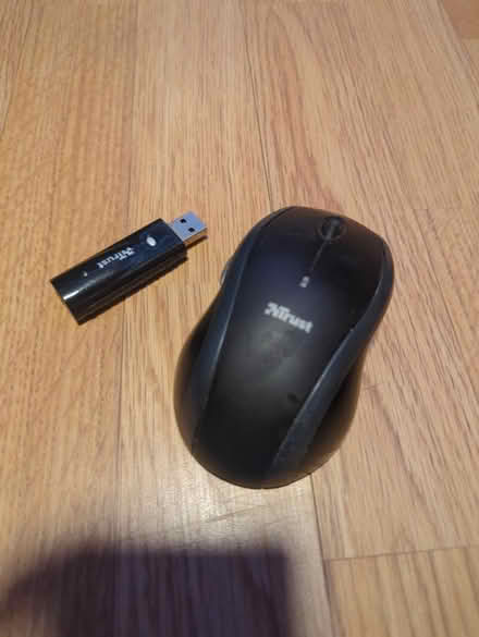 Photo of free Usb mouse (Harmans Water RG12) #1