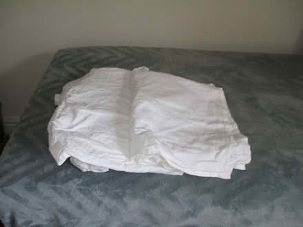 Photo of free Single bedding in excellent condition (Five Ways B15) #2