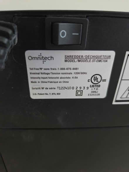 Photo of free Shredder OmniTech EMC10A (K2J0V1) #1