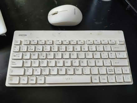 Photo of free Wireless keyboard and mouse combo (Richmond TW9) #1