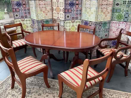 Photo of free Dining room table and six chairs (CT154BG) #2