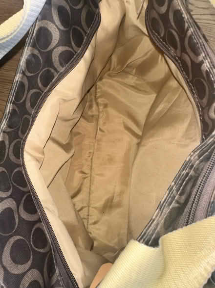 Photo of free Pacapod Changjng Bag (Carnforth LA5) #4