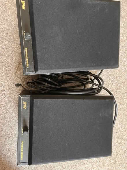 Photo of free active speakers (Woodhouse Eaves LE12) #1