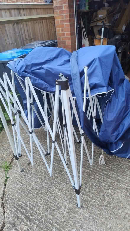 Photo of free Popup gazebo (RH19 East Grinstead) #1