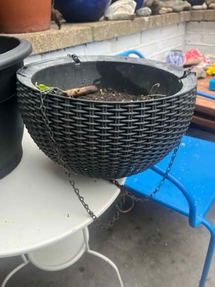 Photo of free Hanging basket and large pot (SW11) #1
