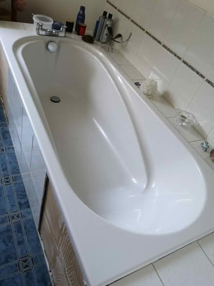 Photo of free Sottini bath tub (Southbourne BH6) #2