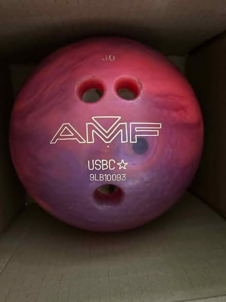 Photo of free Bowling Ball (94087) #1